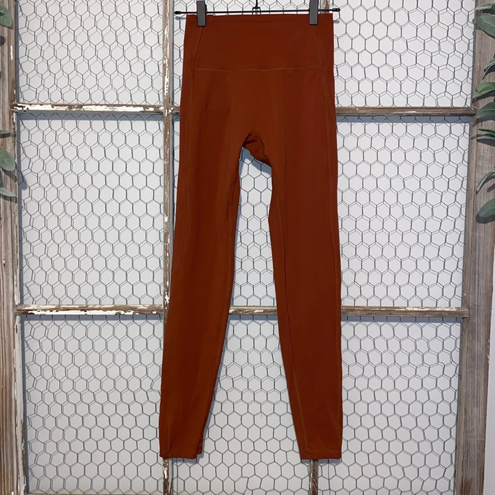 ALPHALETE- Leggings Women’s Small